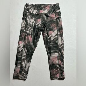 Gaiam | High Rise Side Pocket Capri Leggings